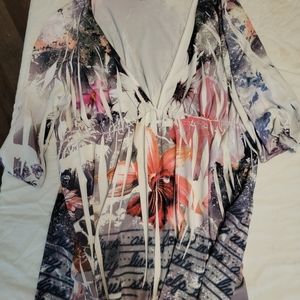 Simply irresistible short sleeve shirt size medium